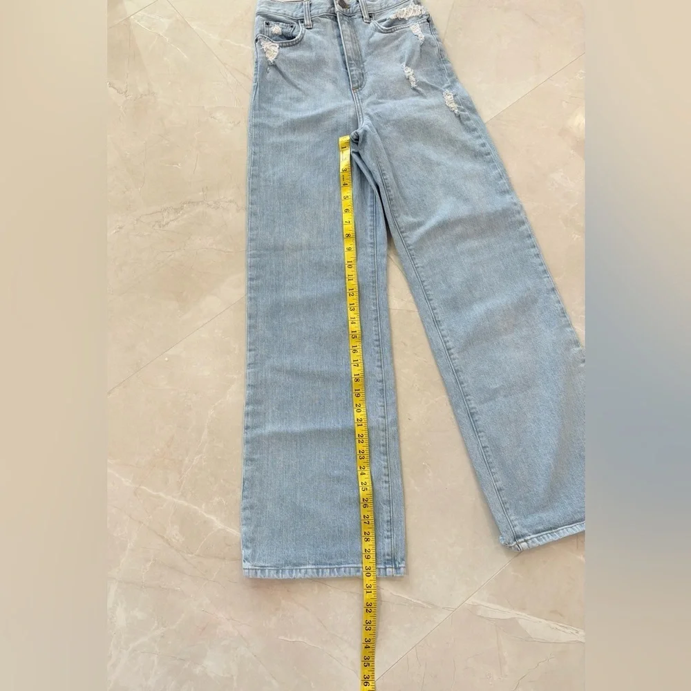 CARMAR Distressed High-Rise Boyfriend Jeans Light Wash Size 24 Wide Leg 5 Pocket - Picture 9 of 10